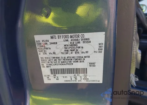 2005 Ford Escape Xlt from USA, damaged, VIN 1FMCU93195KA79329